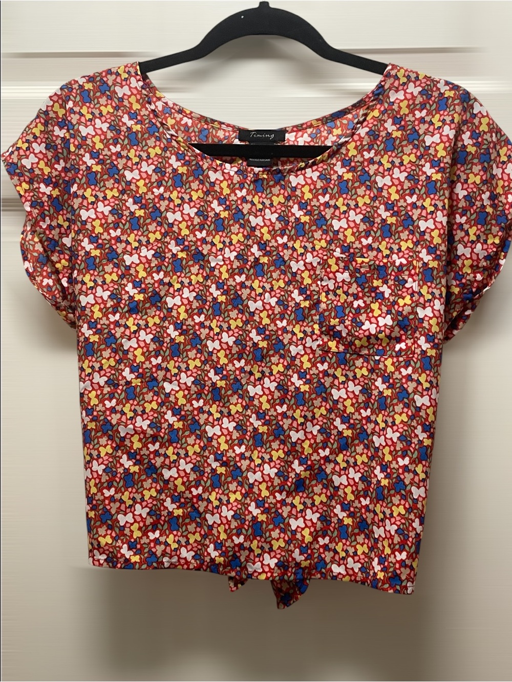 Timing Red Multi-Color Floral Print Short Sleeve Top